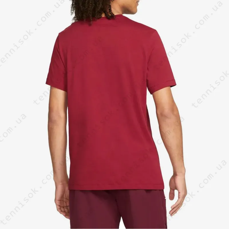 Теннисная футболка Nike Court Men's Seasonal Tennis T-Shirt DD8404-690