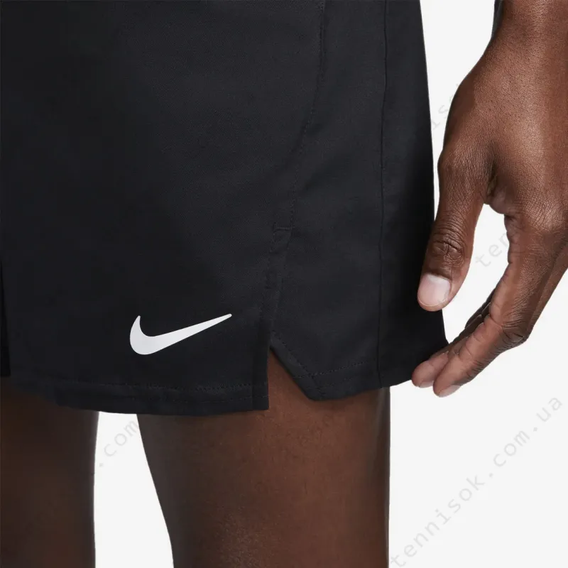 Теннисные шорты Nike Court Dri-Fit Victory Short 7in CV3048-010