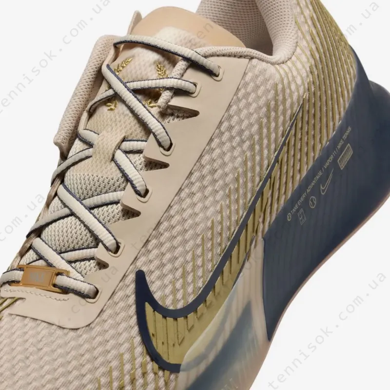 Тенісні кросівки Nike Zoom Vapor 11 HC Premium FN4735-101