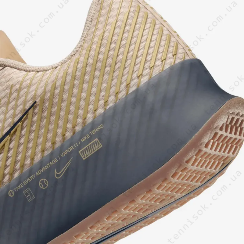 Тенісні кросівки Nike Zoom Vapor 11 HC Premium FN4735-101