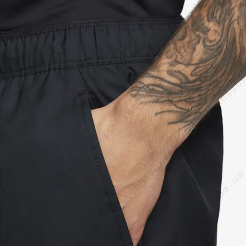 Теннисные шорты Nike Court Dri-Fit Victory 9 Short FD5384-010
