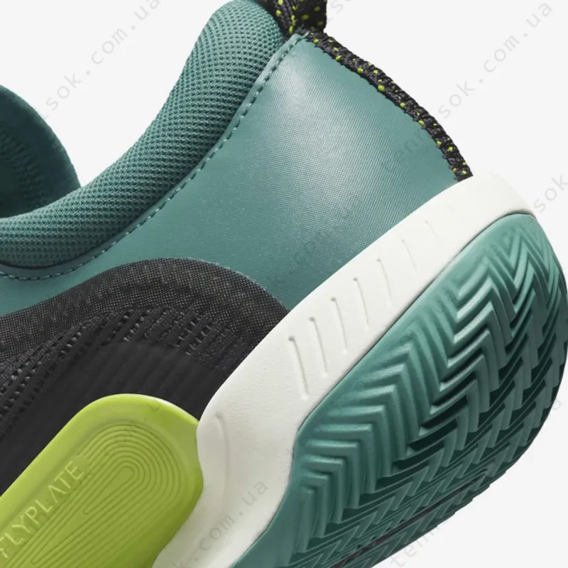 Тенісні кросівки Nike Court Zoom NXT Clay DV3270-300