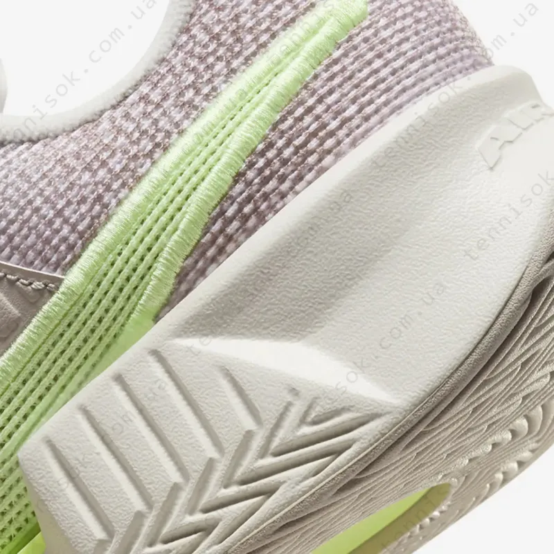 Теннисные кроссовки Nike Women's GP Challenge Pro Premium FJ1809-001