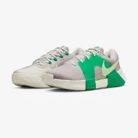 Теннисные кроссовки Nike Zoom GP Challenge 1 Premium HC W FJ2044-001