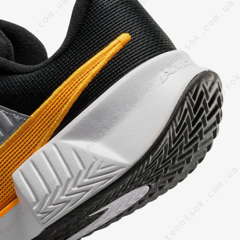 Тенісні кросівки Nike Zoom GP Challenge Pro Clay FJ7767-006