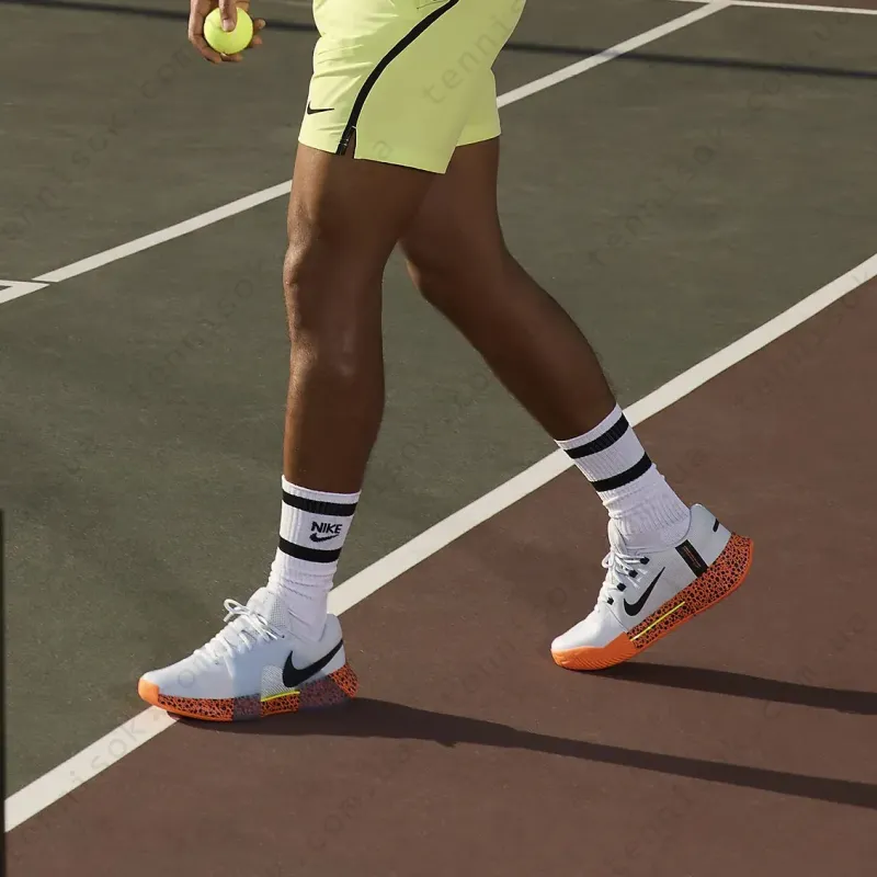 Тенісні кросівки Nike GP Challenge 1 Electric HC FV2285-900