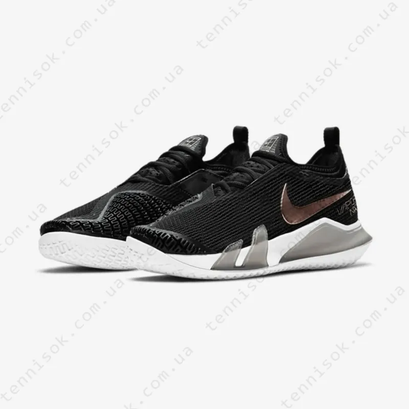 Тенісні кросівки Nike Court React Vapor NXT HC CV0742-002