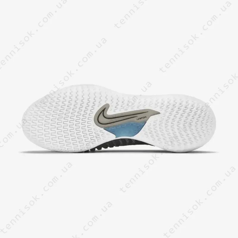 Тенісні кросівки Nike Court React Vapor NXT HC CV0742-002