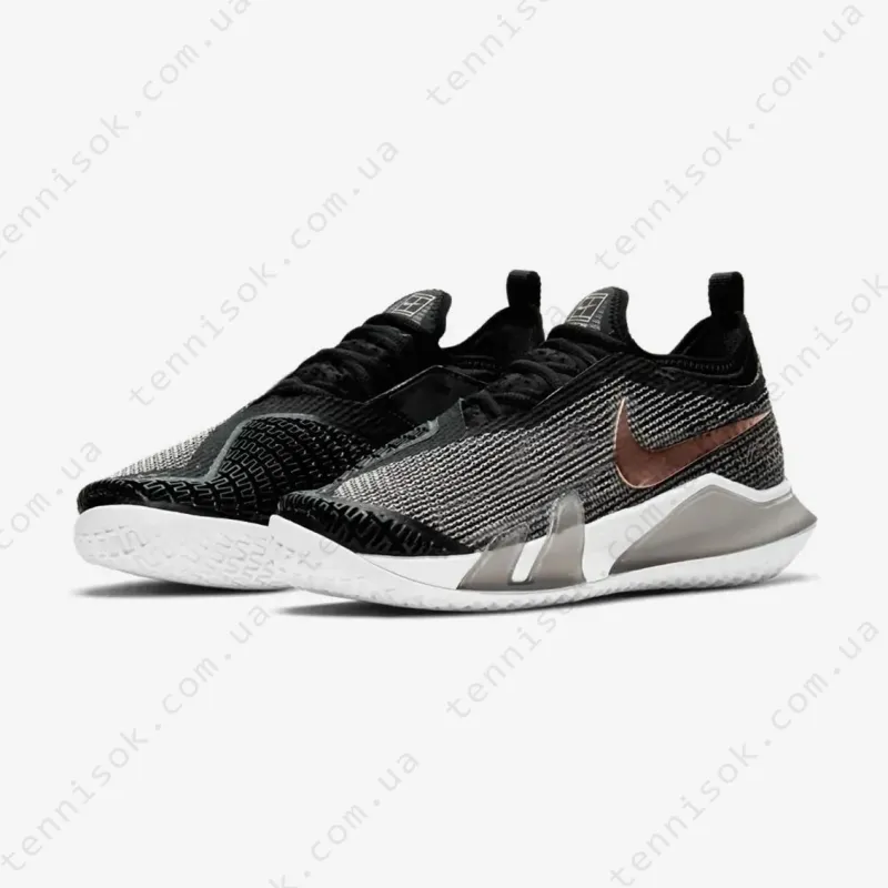Тенісні кросівки Nike Court React Vapor NXT HC CV0742-002