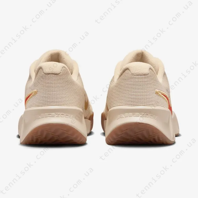 Теннисные кроссовки Nike GP Challenge Pro Premium Clay FN4746-103