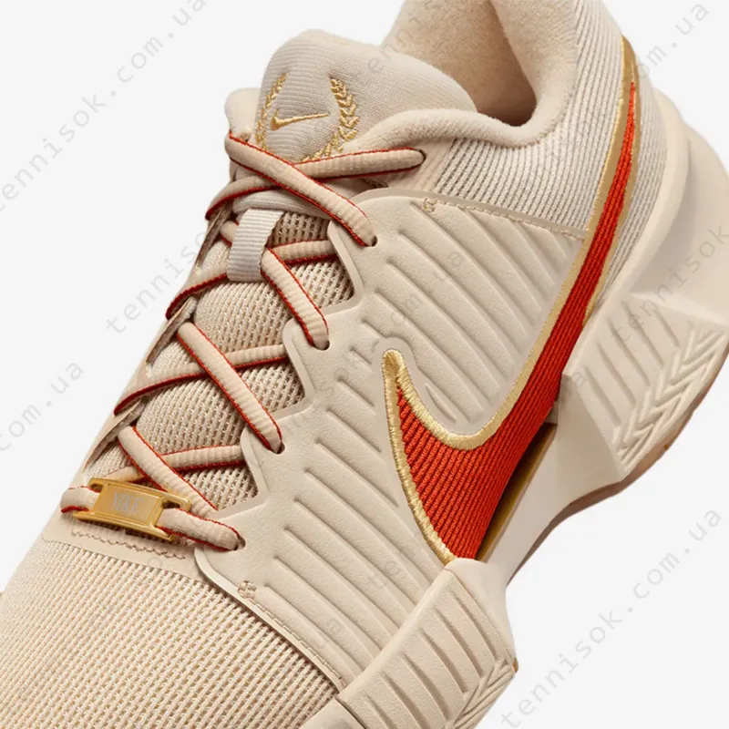 Теннисные кроссовки Nike GP Challenge Pro Premium HC FQ6992-103