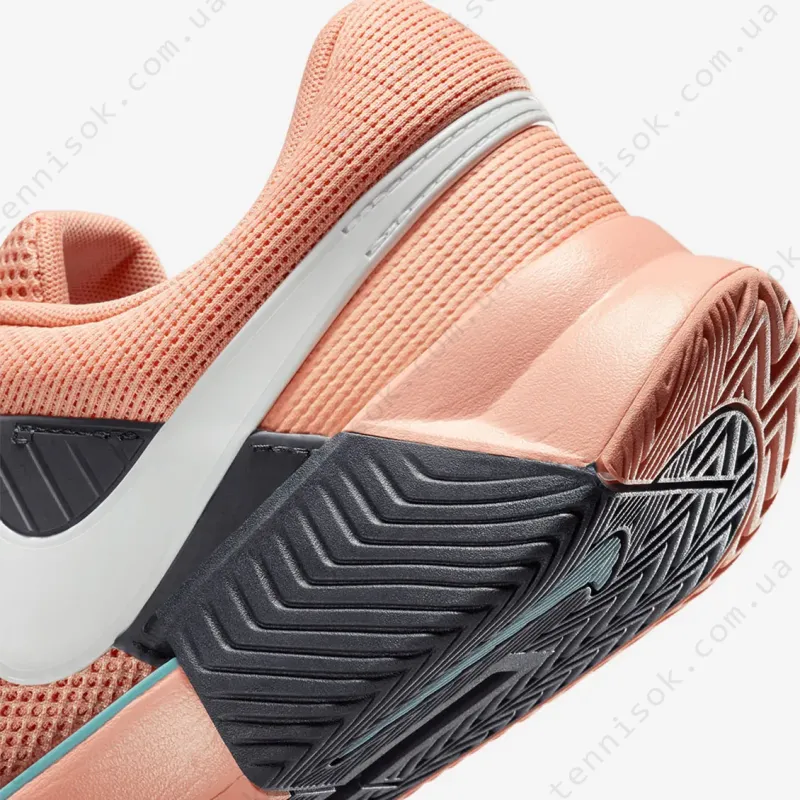 Тенісні кросівки Nike Zoom GP Challenge 1 HC W FB3147-800