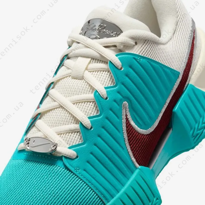 Теннисные кроссовки Nike GP Challenge Pro Premium Clay HJ6646-300