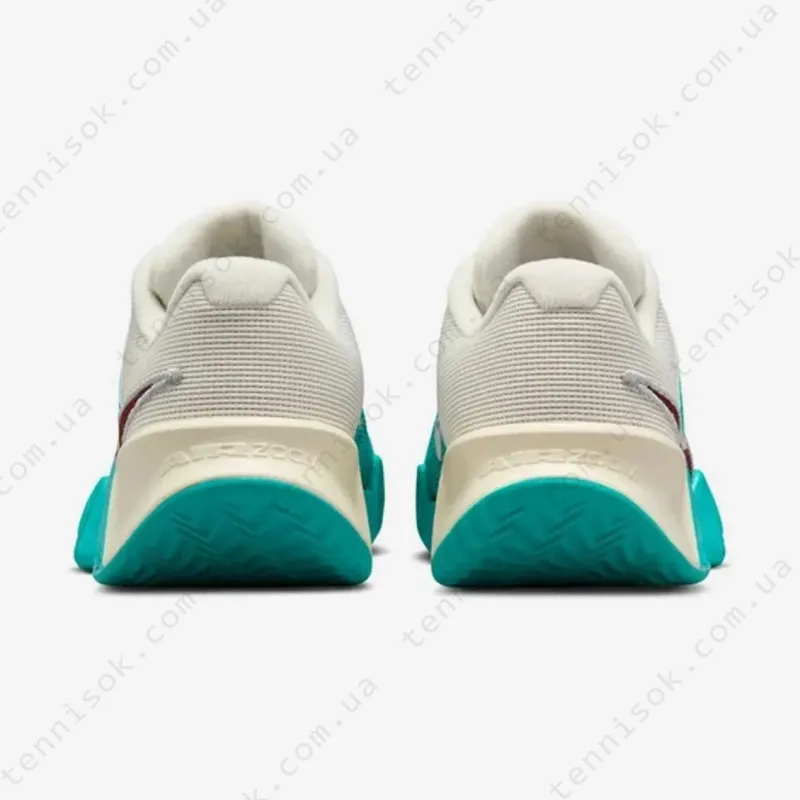 Теннисные кроссовки Nike GP Challenge Pro Premium Clay HJ6646-300