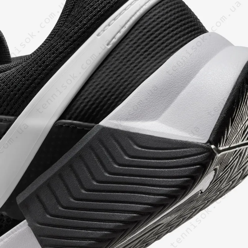 Теннисные кроссовки Nike Zoom GP Challenge 1 HC FB3147-001