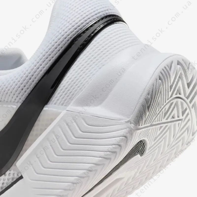 Теннисные кроссовки Nike Zoom GP Challenge 1 HC FB3148-101