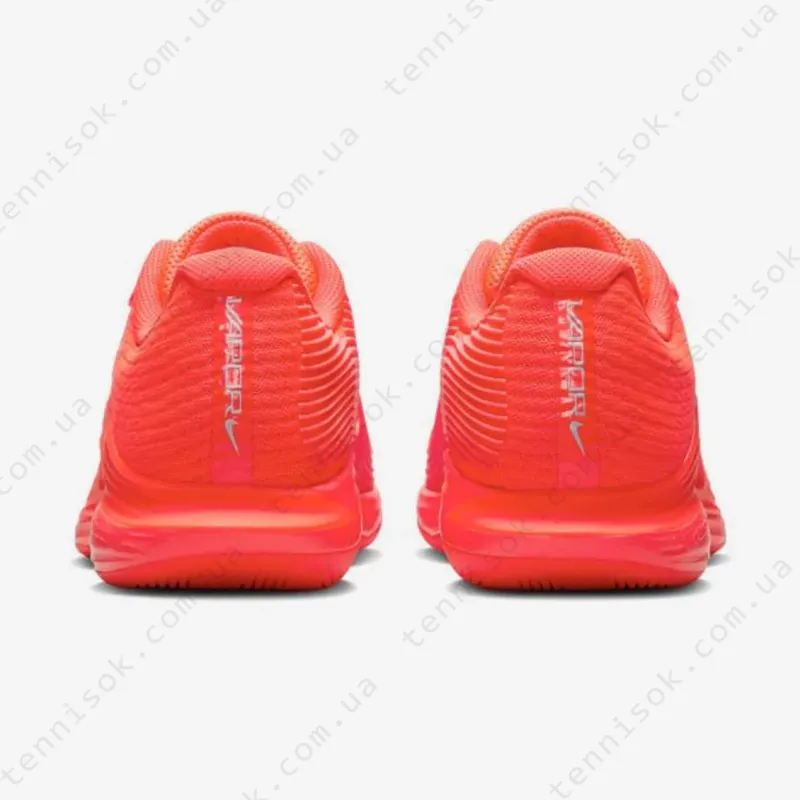 Теннисные кроссовки Nike Zoom Vapor 12 Premium HC HQ2595-600