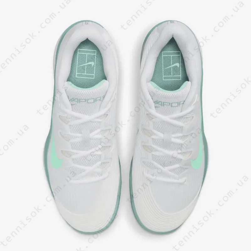 Теннисные кроссовки Nike Zoom Vapor 12 HC FV5554-106