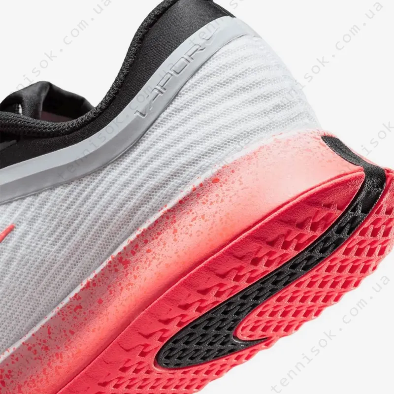 Теннисные кроссовки Nike Zoom Vapor Pro 3 HC Premium HV1376-100