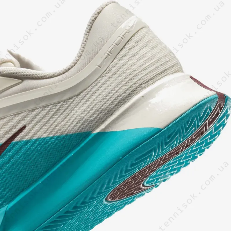 Теннисные кроссовки Nike Zoom Vapor Pro 3 Clay HQ6031-300
