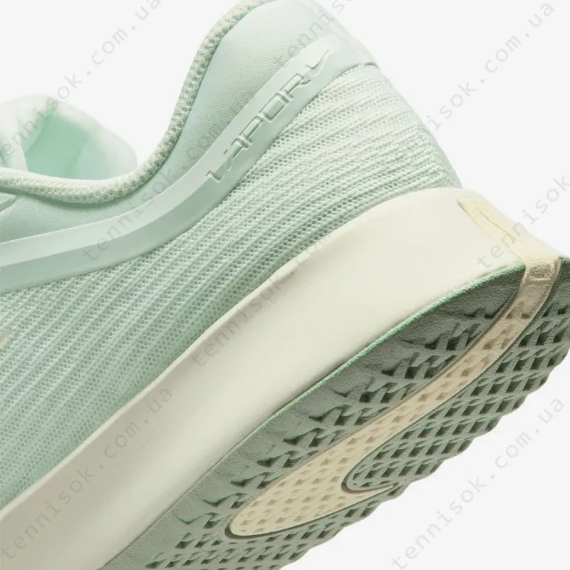 Теннисные кроссовки Nike Zoom Vapor Pro 3 HC FZ2158-301