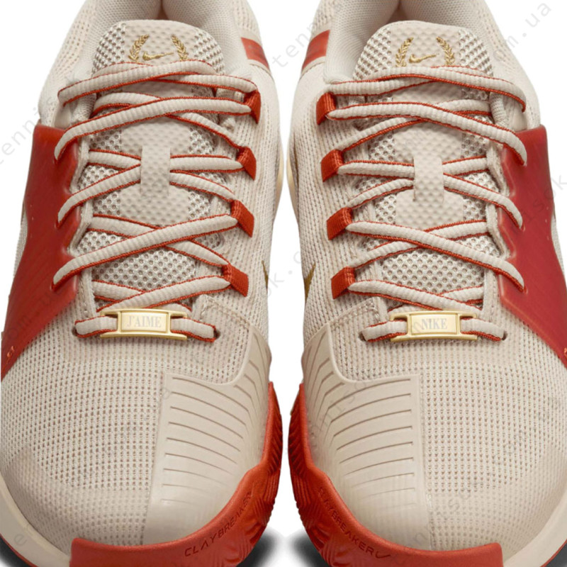 Теннисные кроссовки Nike Zoom GP Challenge 1 Clay Premium FN4771-103