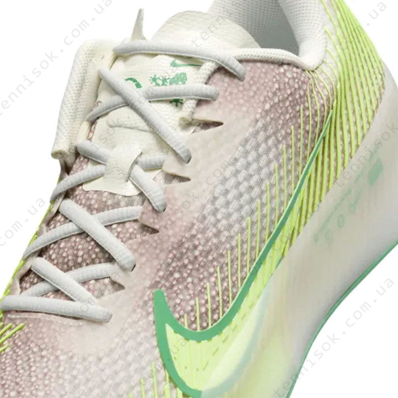 Тенісні кросівки Nike Court Air Zoom Vapor 11 Premium HC FJ2055-001