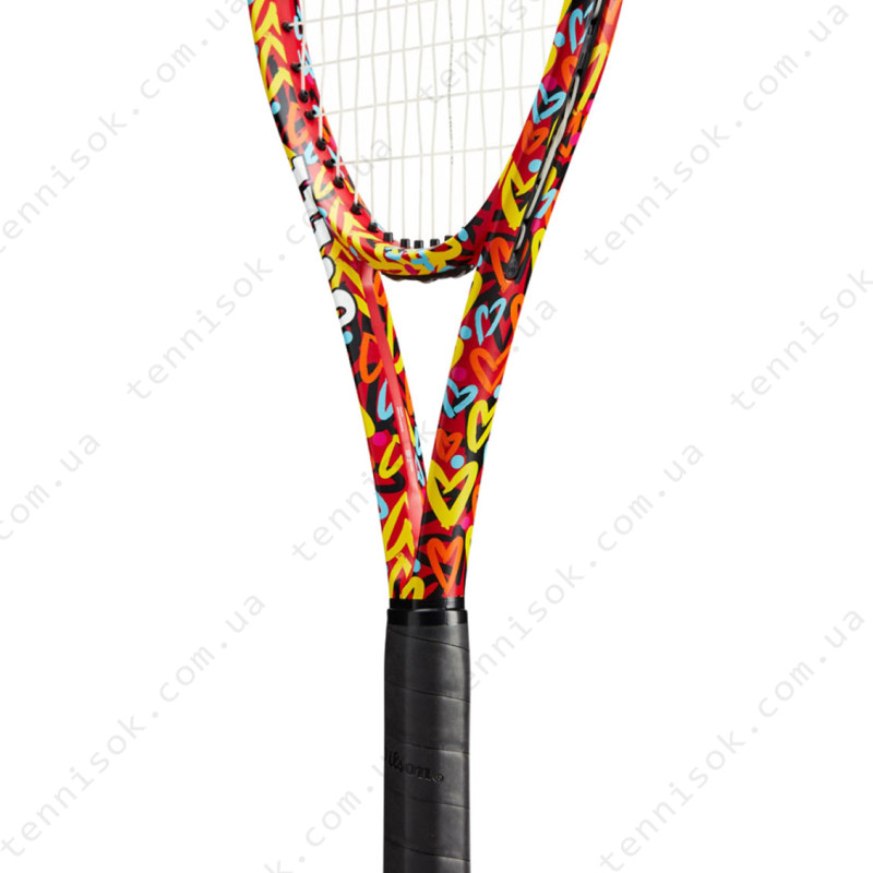 Теннисная ракетка Wilson Clash 100 V2 Britto Hearts WR128210