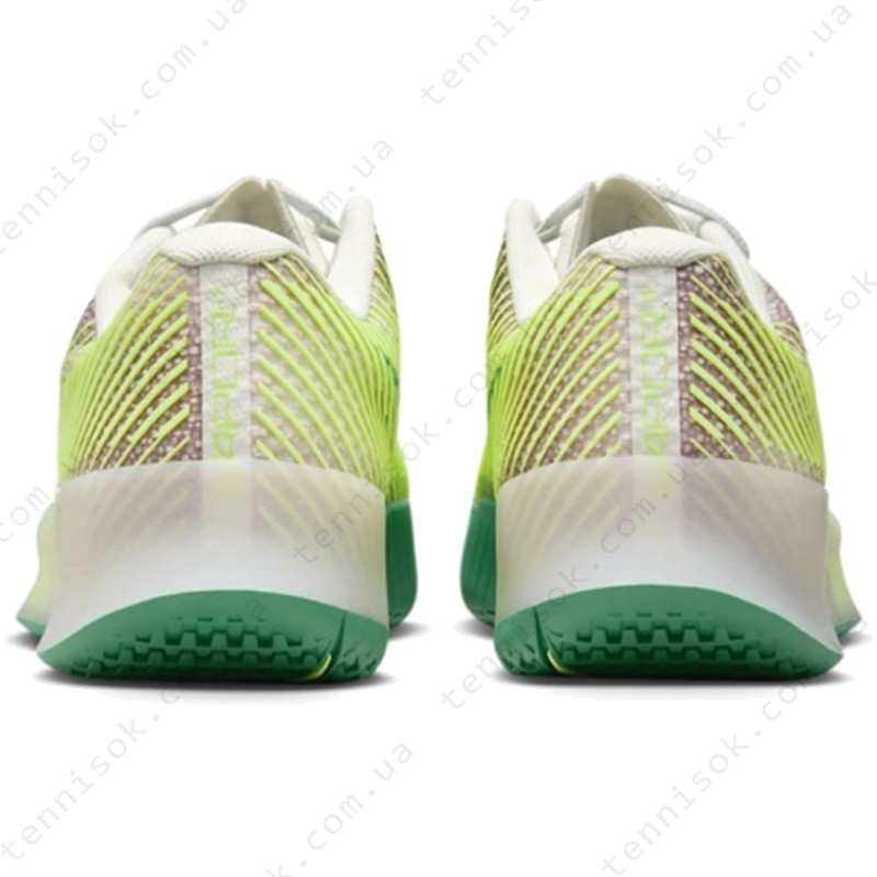 Тенісні кросівки Nike Court Air Zoom Vapor 11 Premium HC FJ2055-001